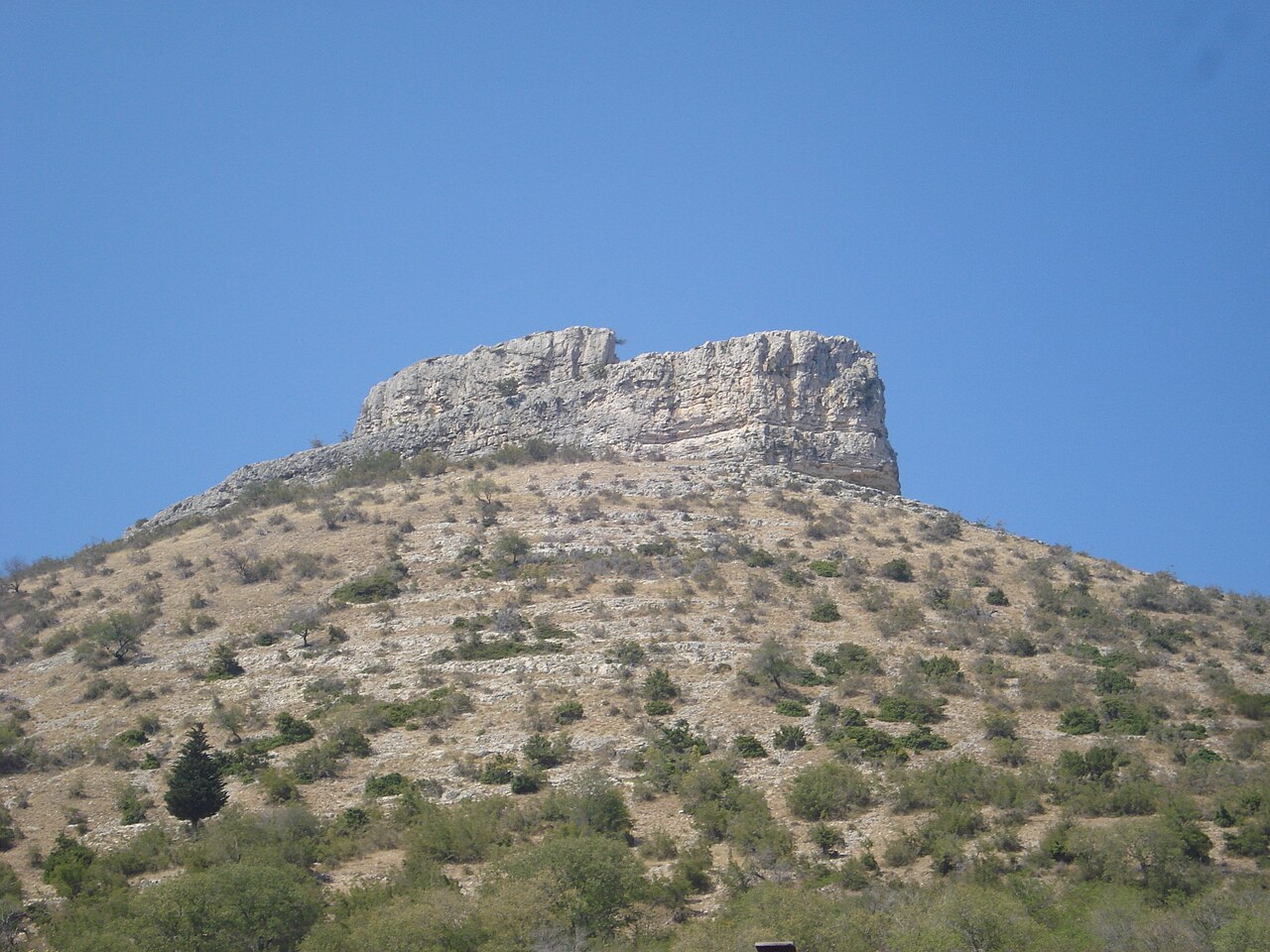 Ostrovica Fortress (Croatia) — Croatia castle