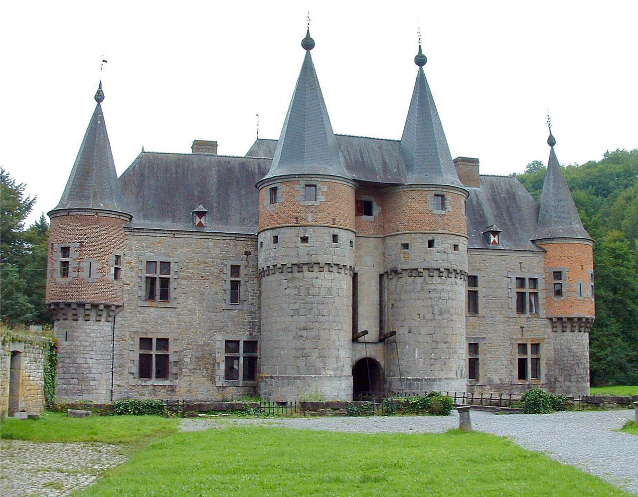 Spontin Castle — Belgium castle