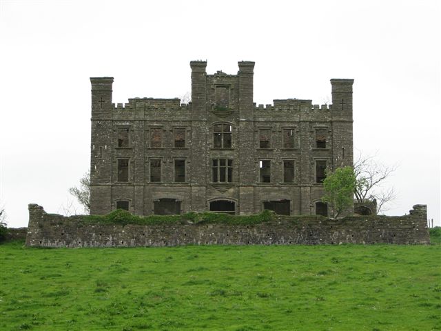 Altinaghree Castle — United Kingdom of Great Britain and Northern Ireland castle