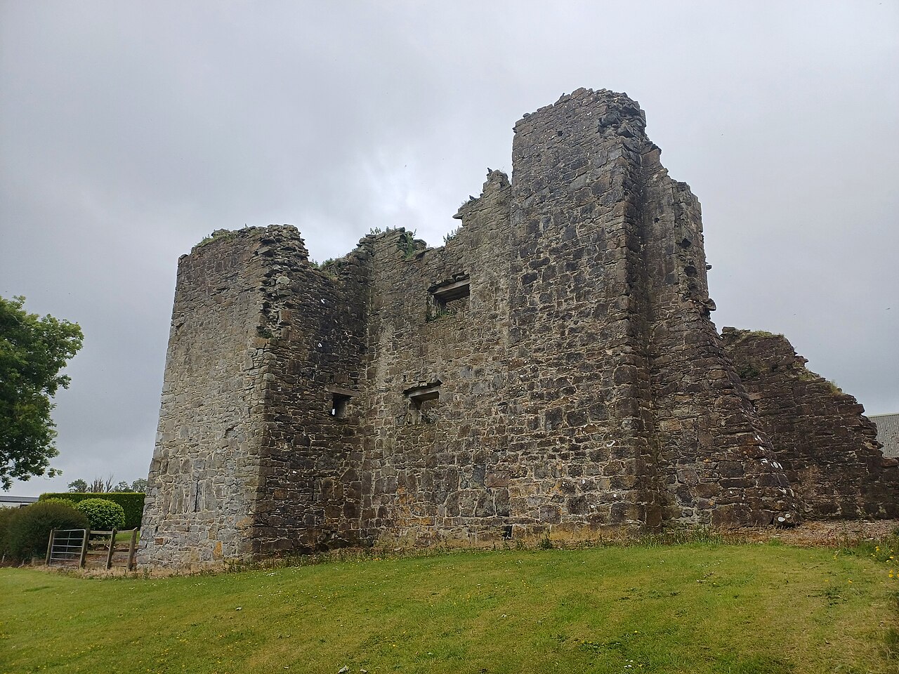 Crevenish Castle — United Kingdom of Great Britain and Northern Ireland castle