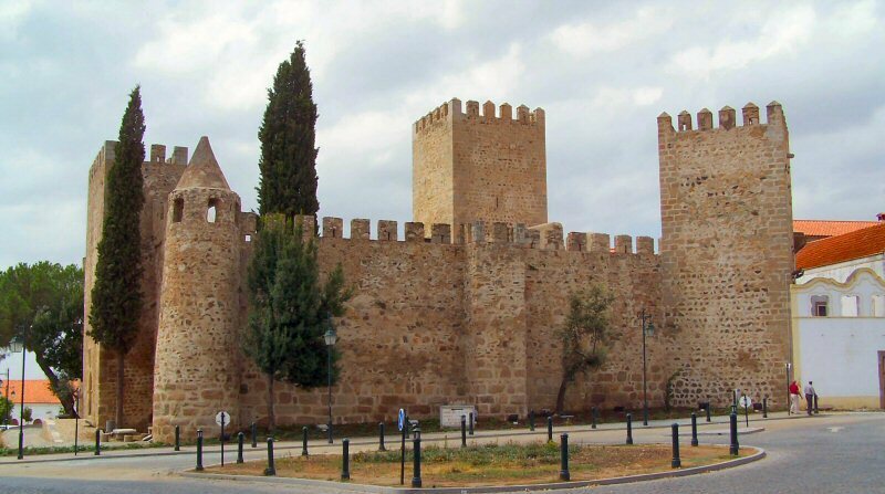 Alter do Chão Castle — Portugal castle