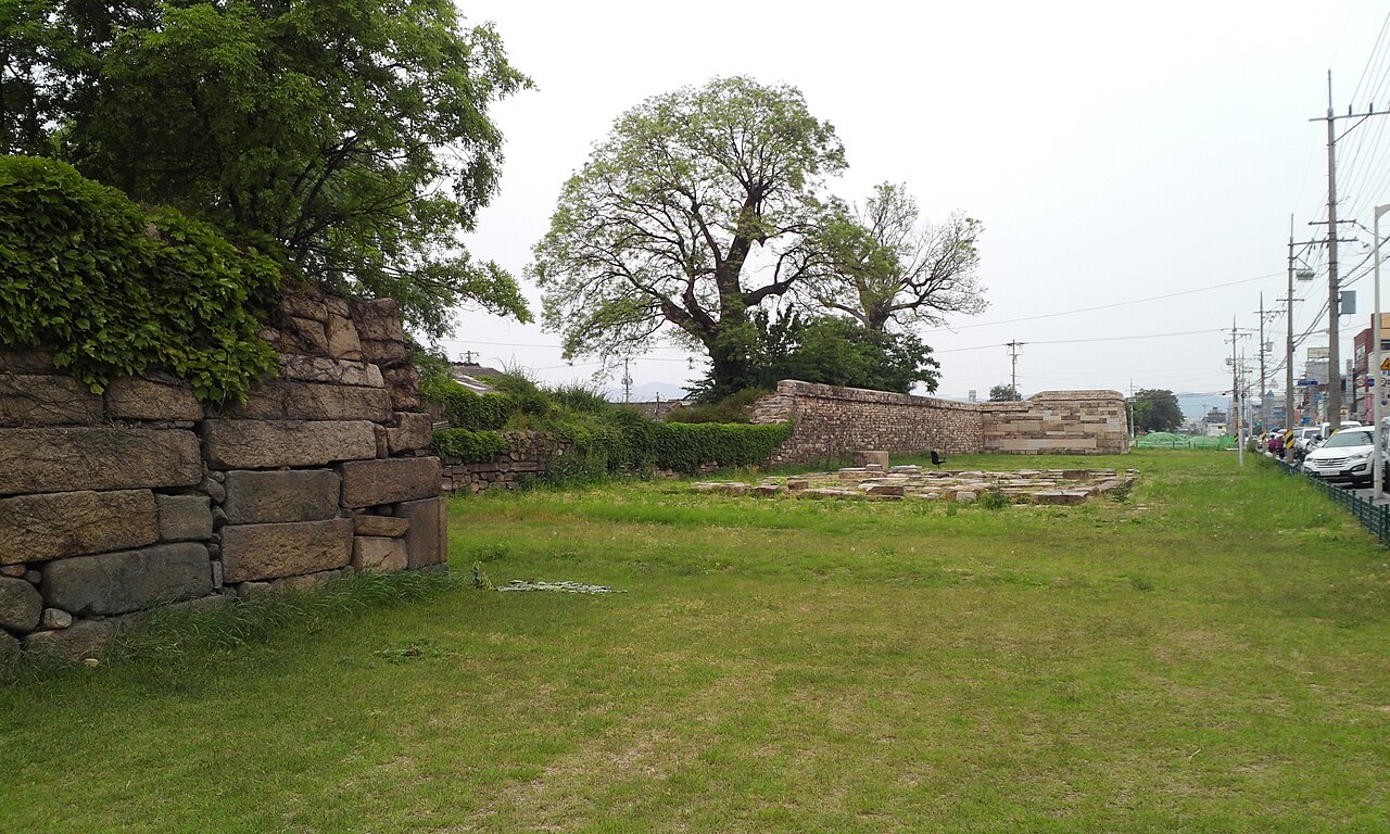 Gyeongju Eupseong — Korea (Republic of) castle