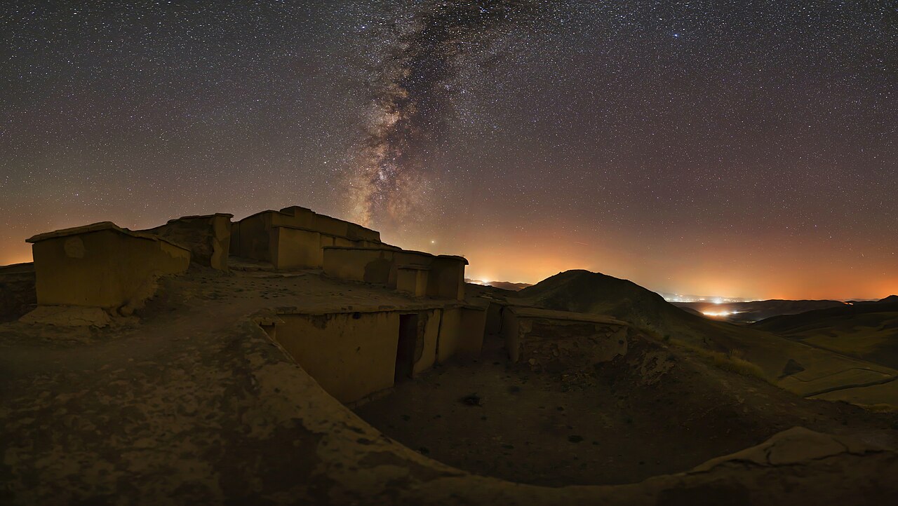 Ziwiyeh Castle — Iran (Islamic Republic of) castle