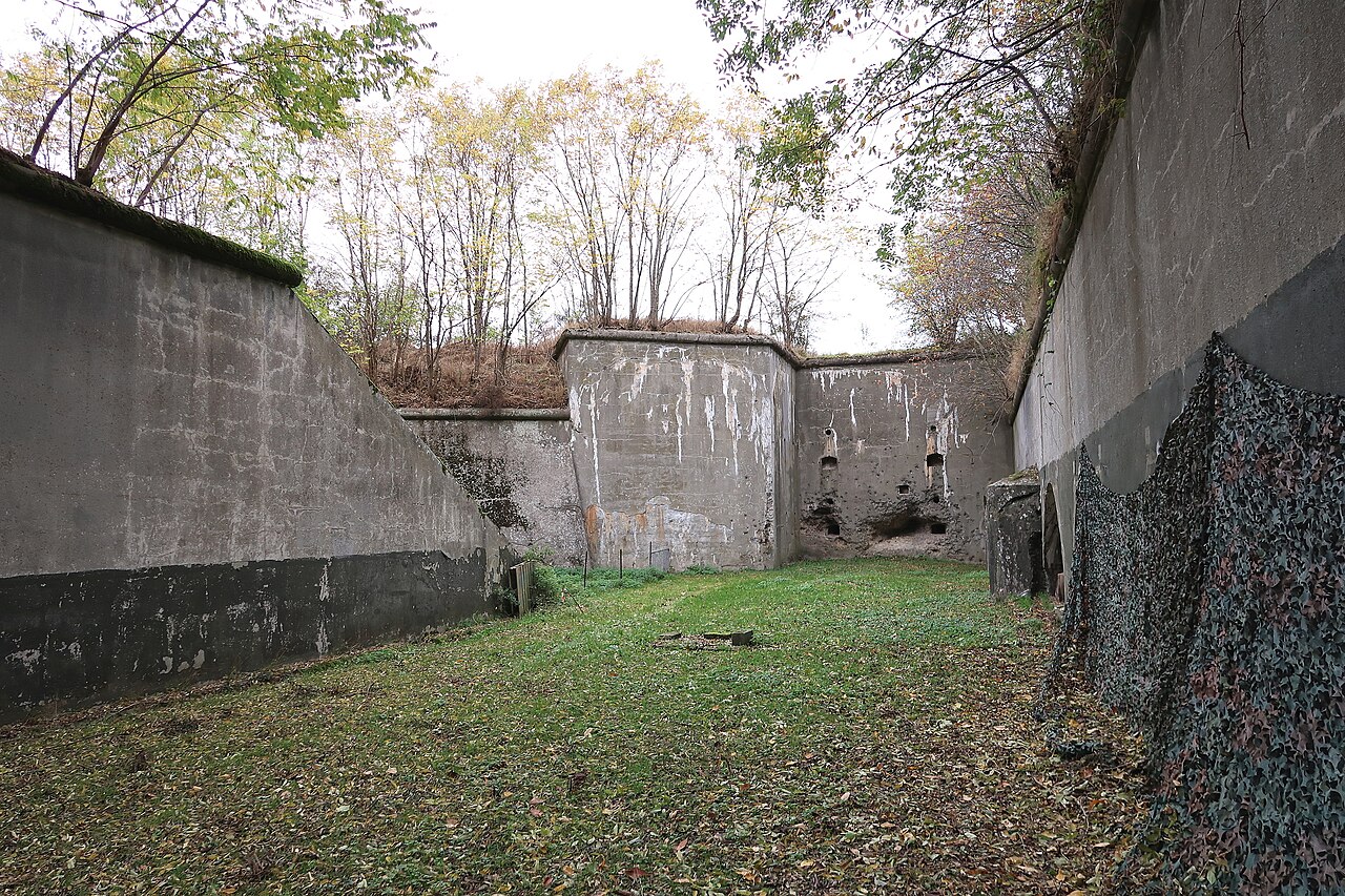 Fort de Hollogne — Belgium castle
