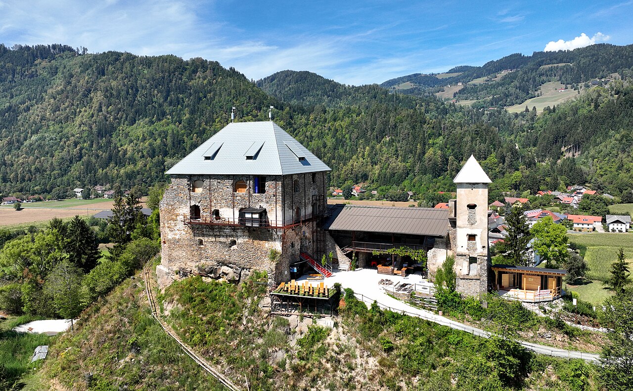 Haimburg Castle — Austria castle