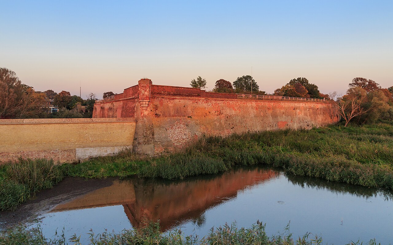 Kostrzyn nad Odrą Fortress — Poland castle