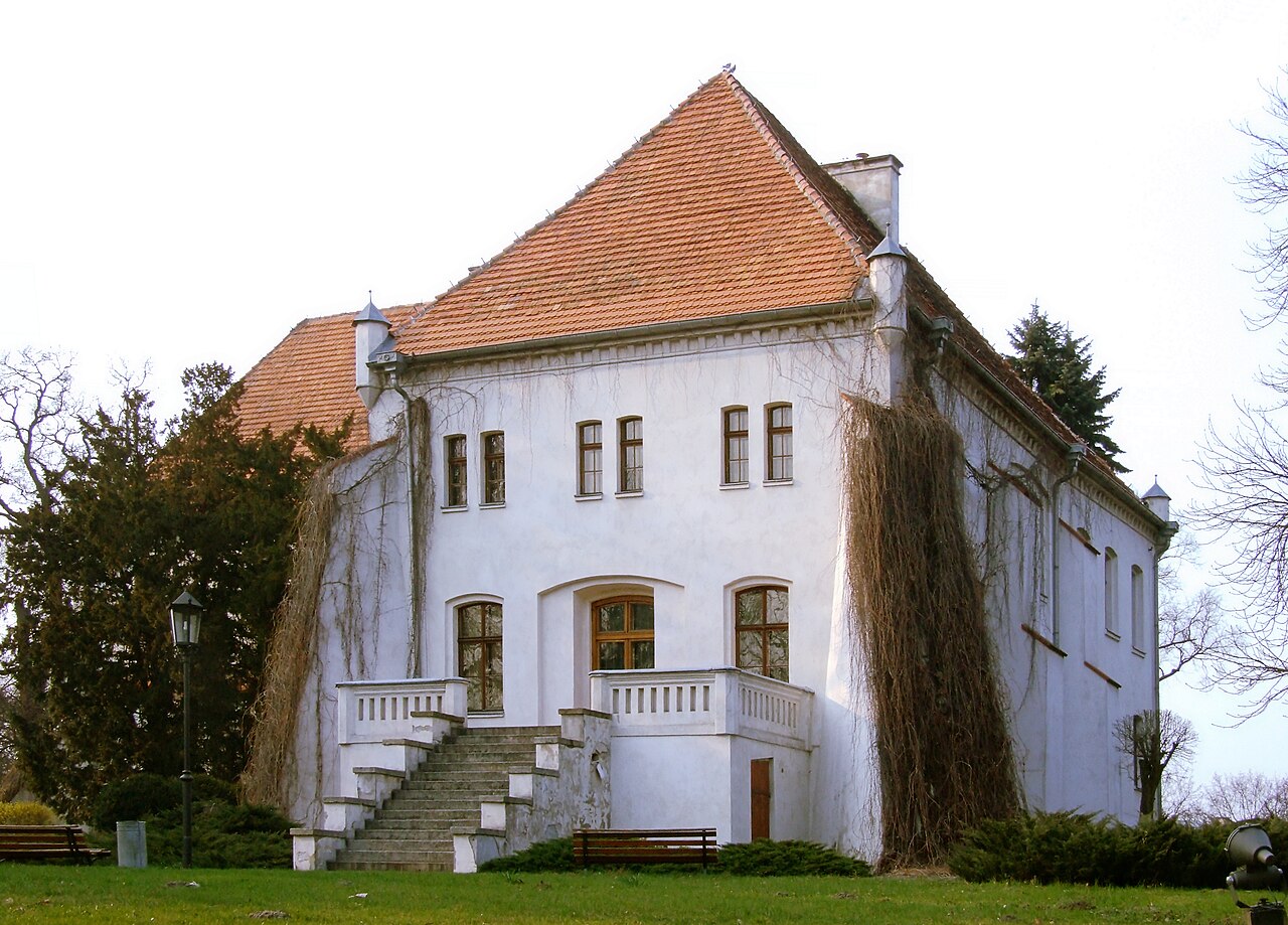 Szamotuły Castle — Poland castle