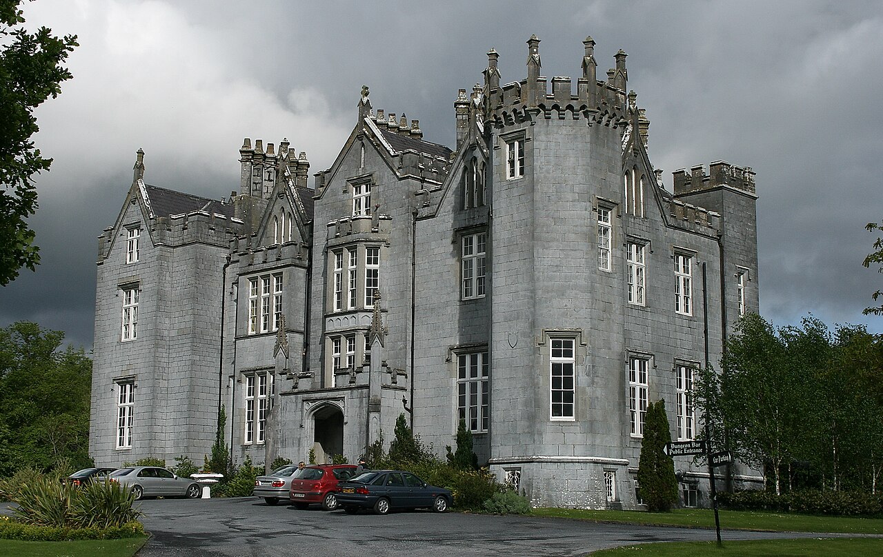 Kinnitty Castle — Ireland castle