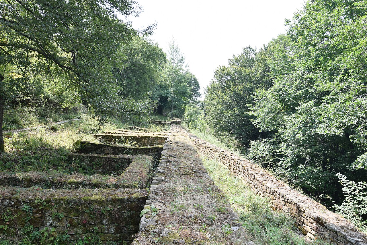 Bozhenishki Urvich — Bulgaria castle