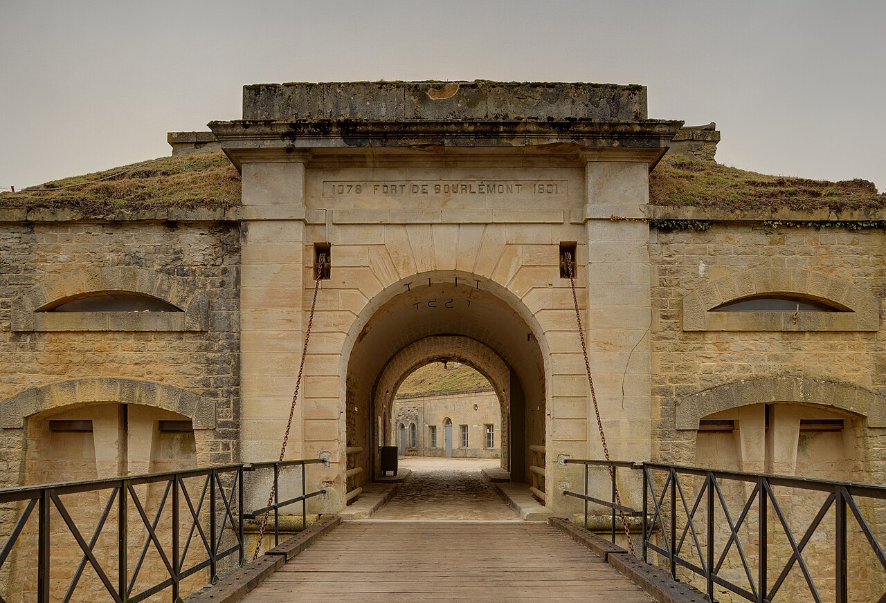Fort de Bourlémont — France castle
