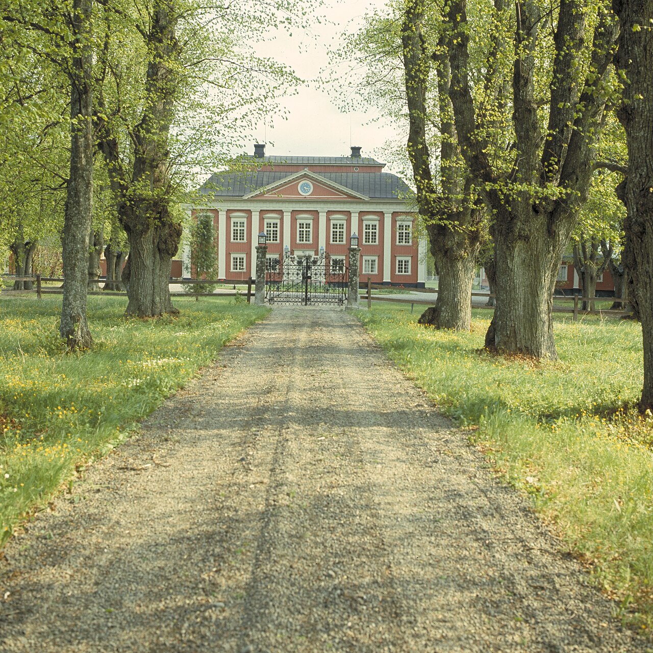 Fullerö Castle — Sweden castle
