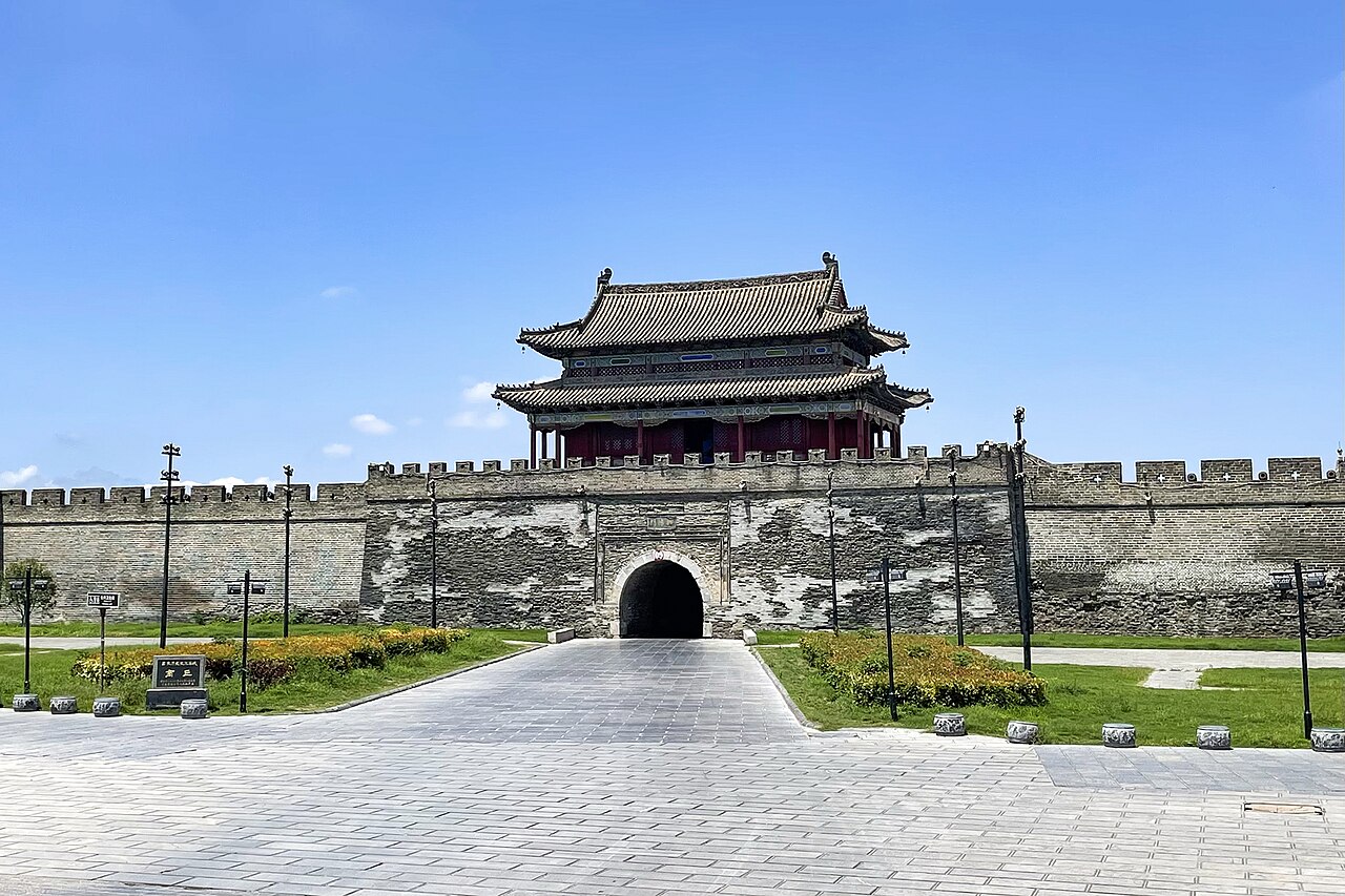 City walls in Shangqiu — China castle