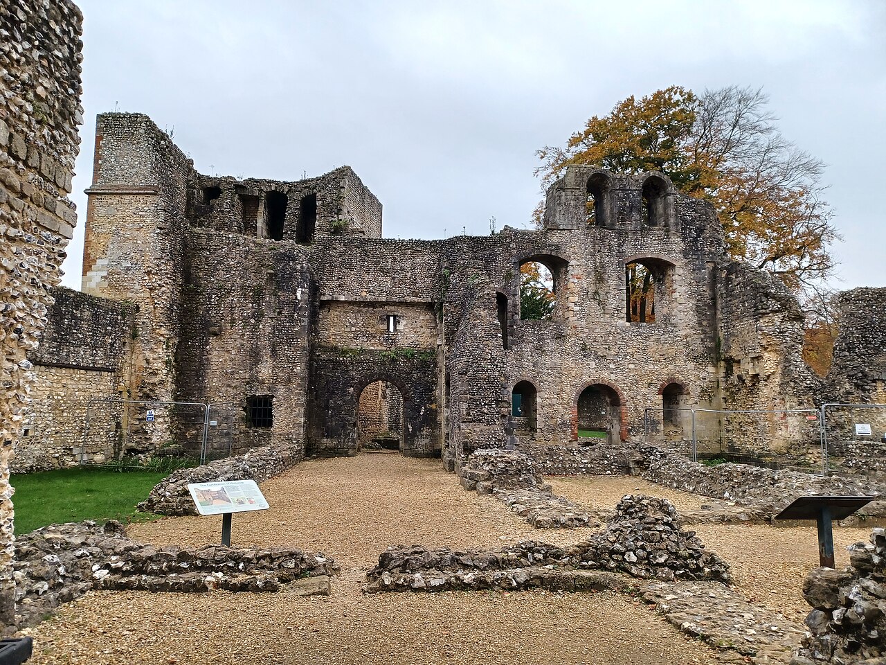 Wolvesey Castle — United Kingdom of Great Britain and Northern Ireland castle