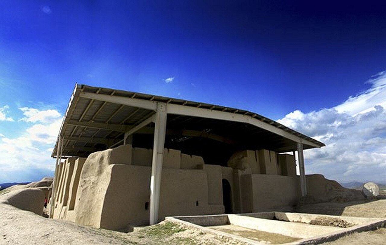 Noushijan Tappe — Iran (Islamic Republic of) castle