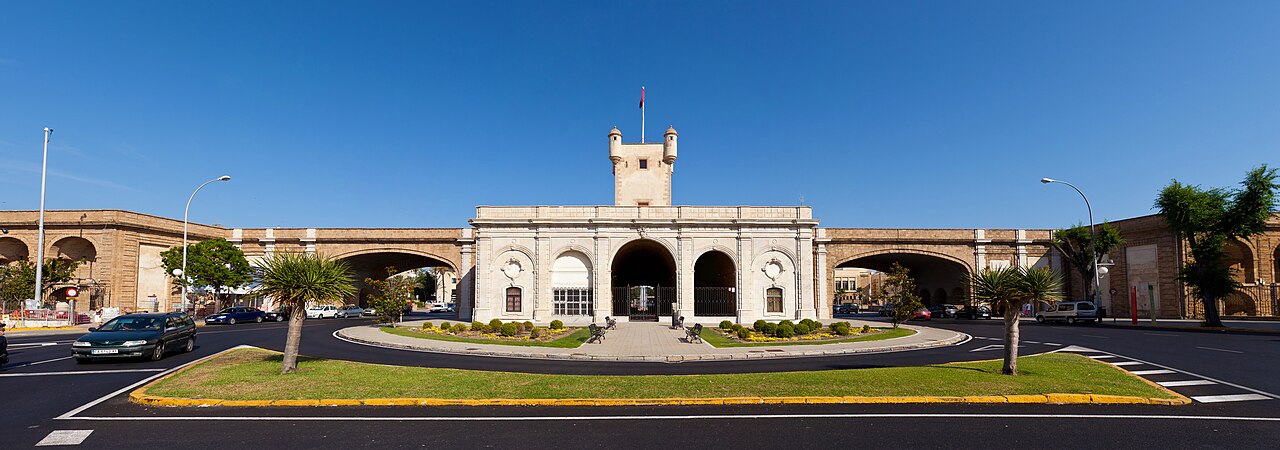 Puerta de Tierra — Spain castle