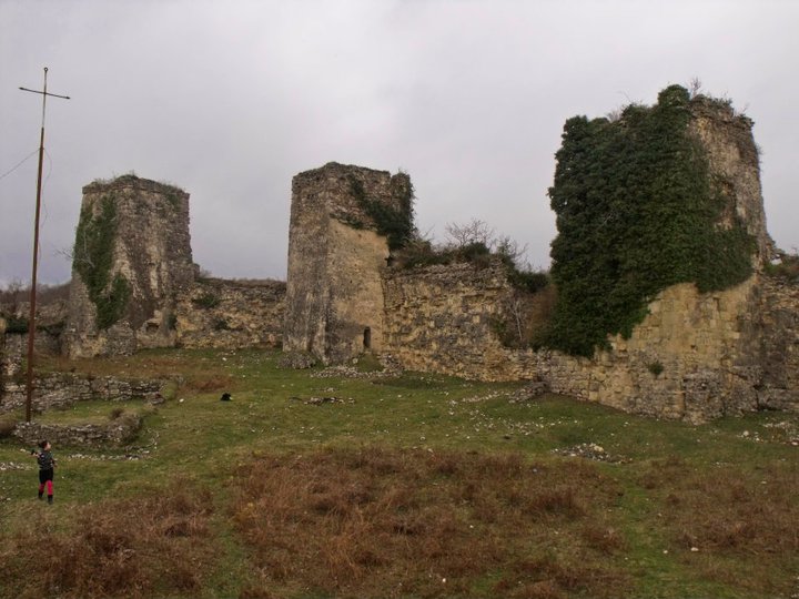 Chakvinji Fortress — Georgia castle