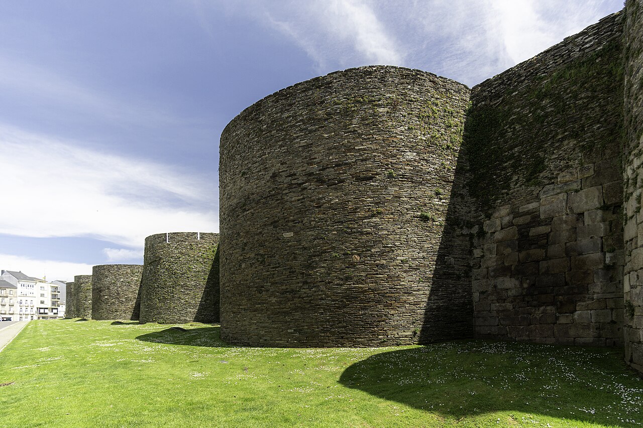 Roman Walls of Lugo — Spain castle