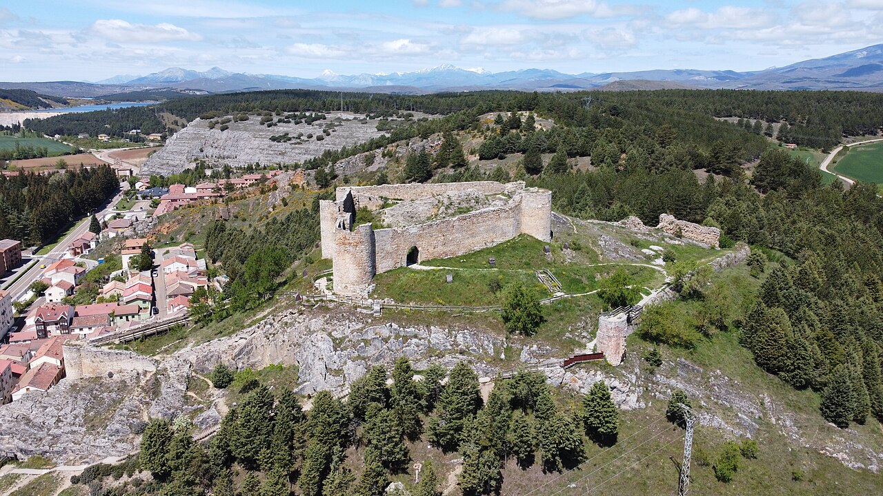 Aguilar de Campoo Castle — Spain castle