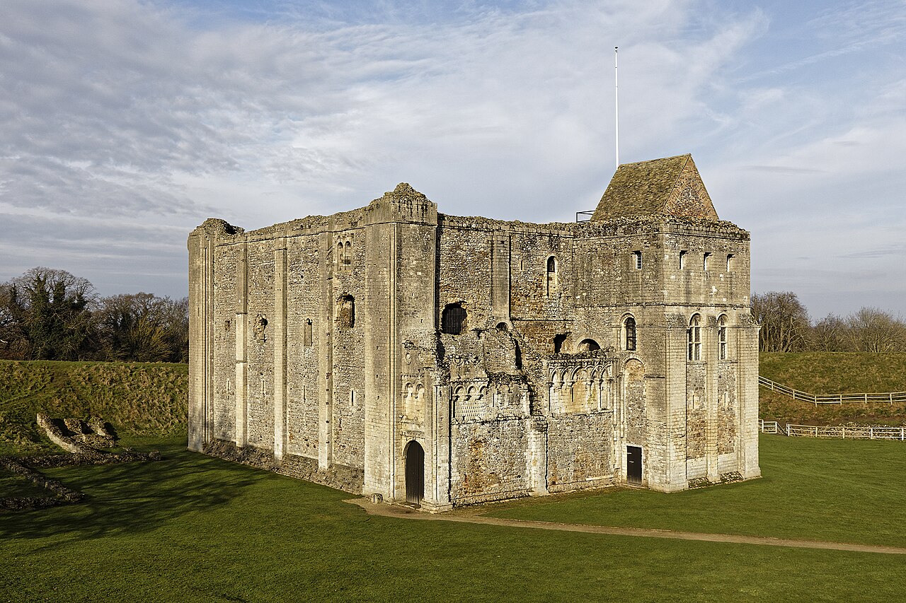 Castle Rising — United Kingdom of Great Britain and Northern Ireland castle