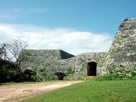 Zakimi Castle — Japan castle