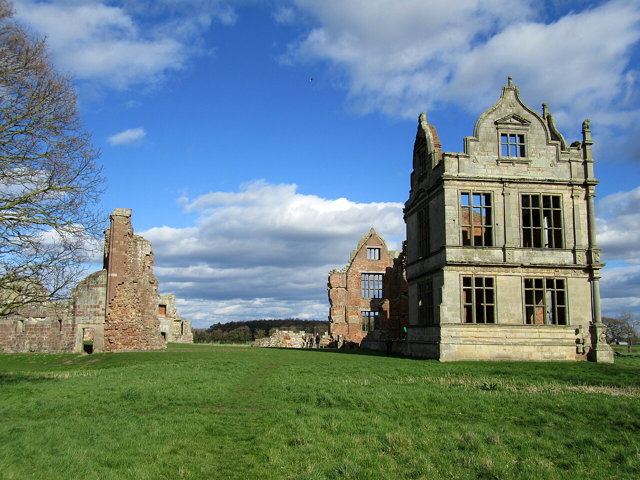 Moreton Corbet Castle — United Kingdom of Great Britain and Northern Ireland castle
