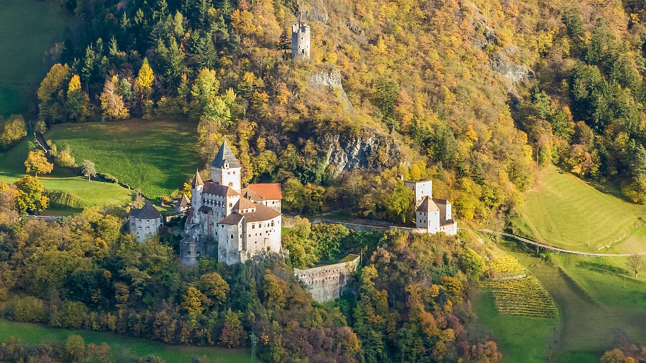 Castel Gardena — Italy castle
