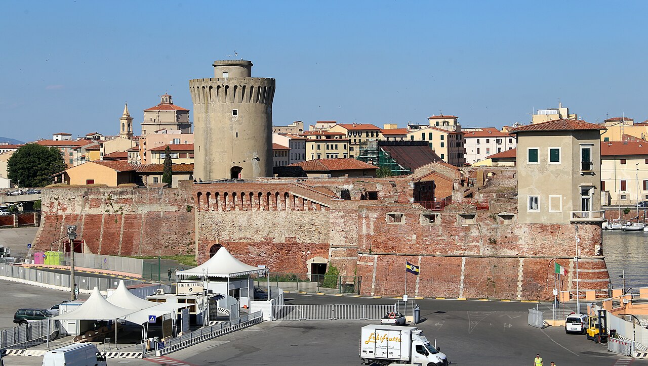Old Fortress — Italy castle