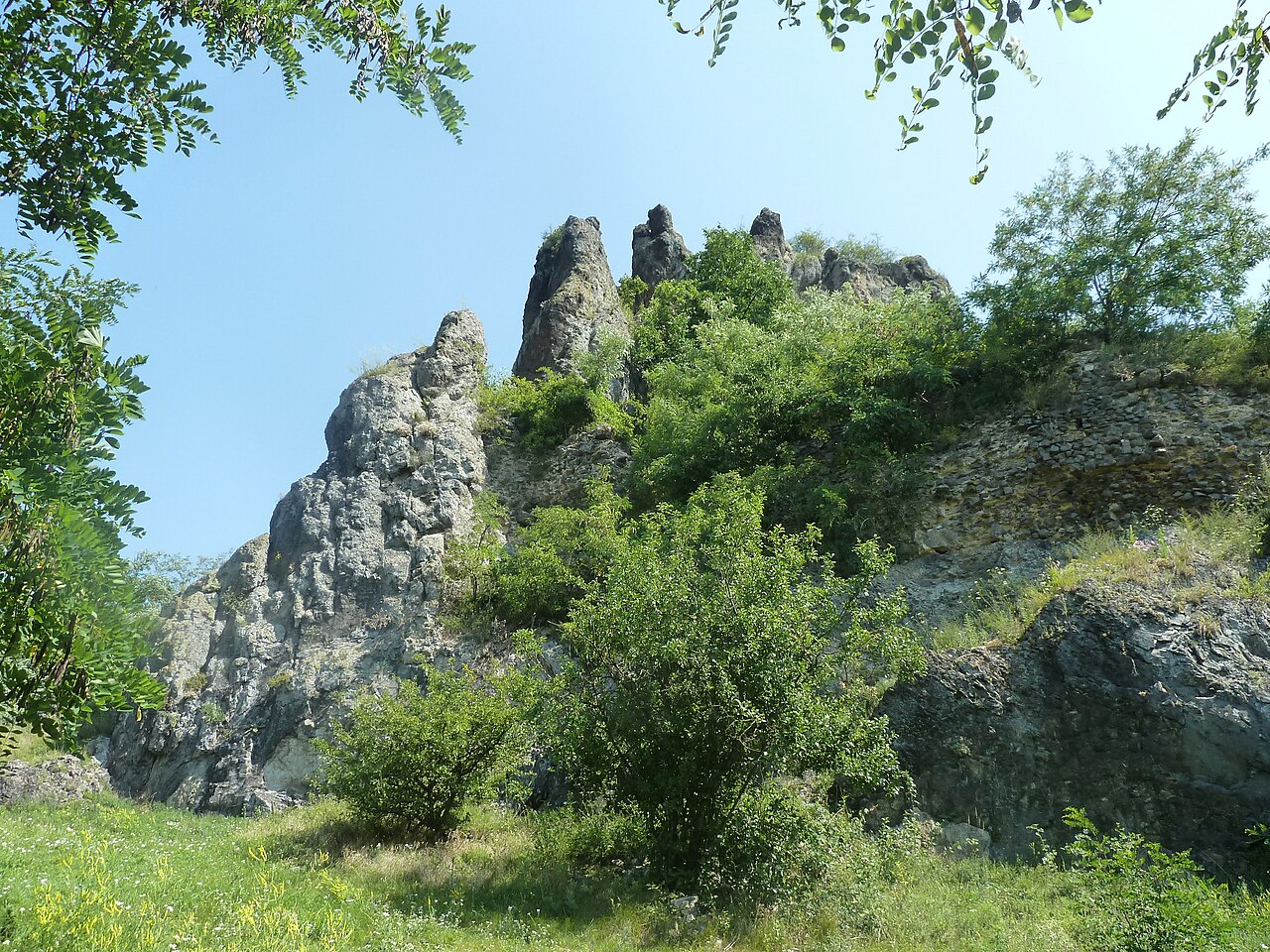 Hajnácka Castle Ruins — Slovakia castle