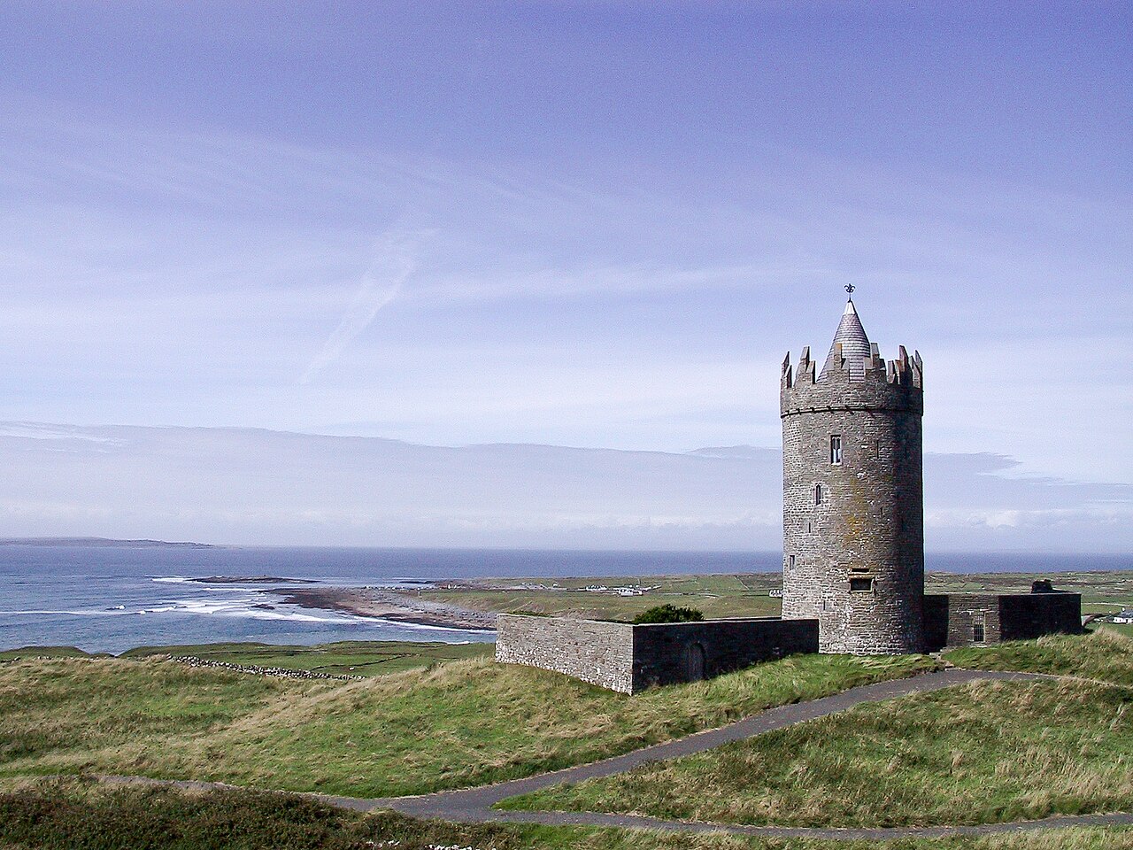 Doonagore Castle — Ireland castle