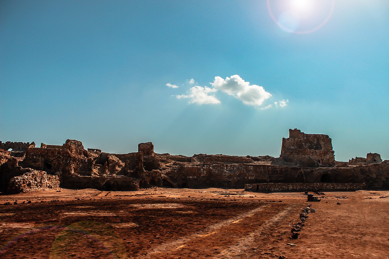 Portuguese Castle — Iran (Islamic Republic of) castle