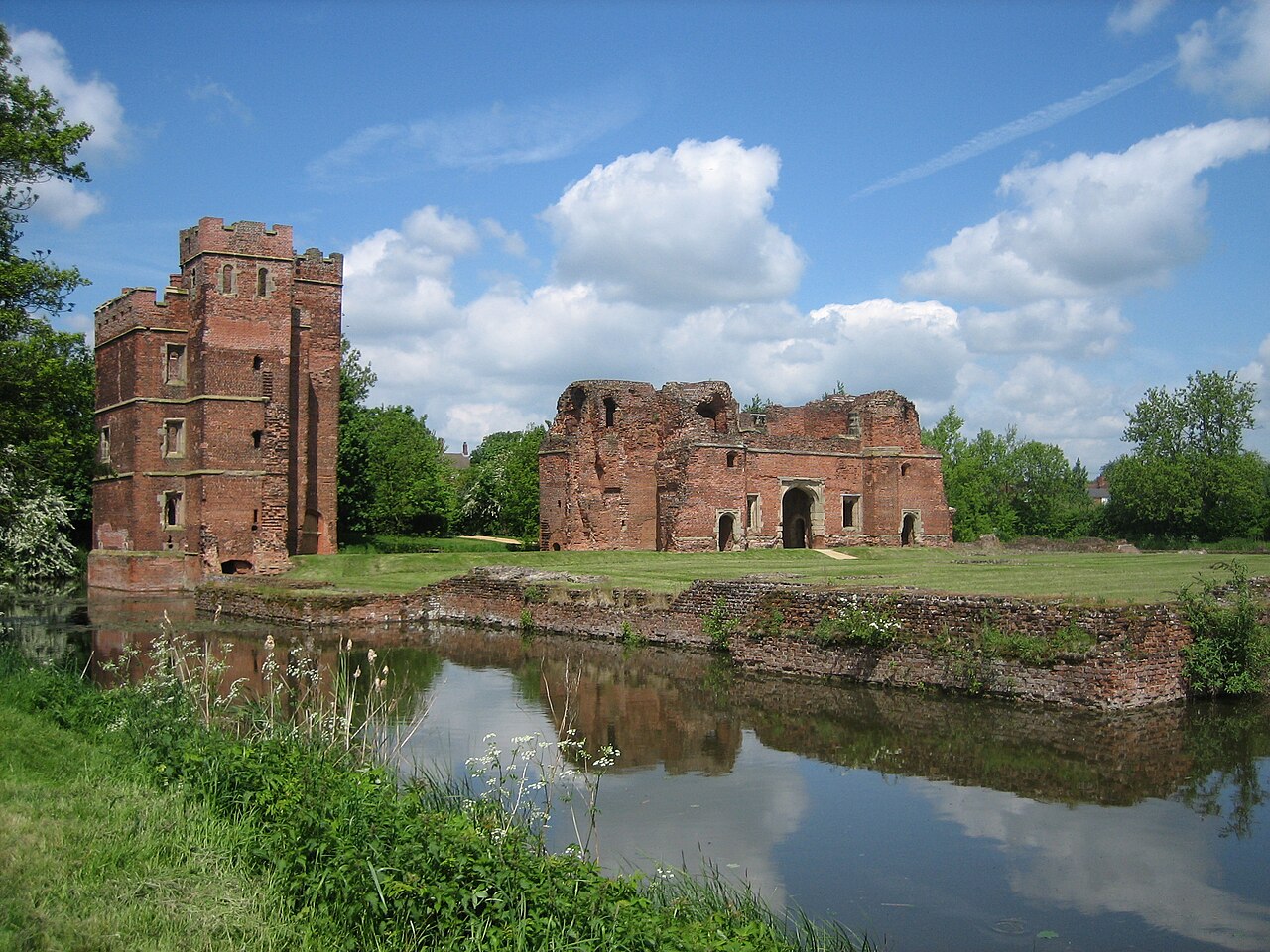 Kirby Muxloe Castle — United Kingdom of Great Britain and Northern Ireland castle