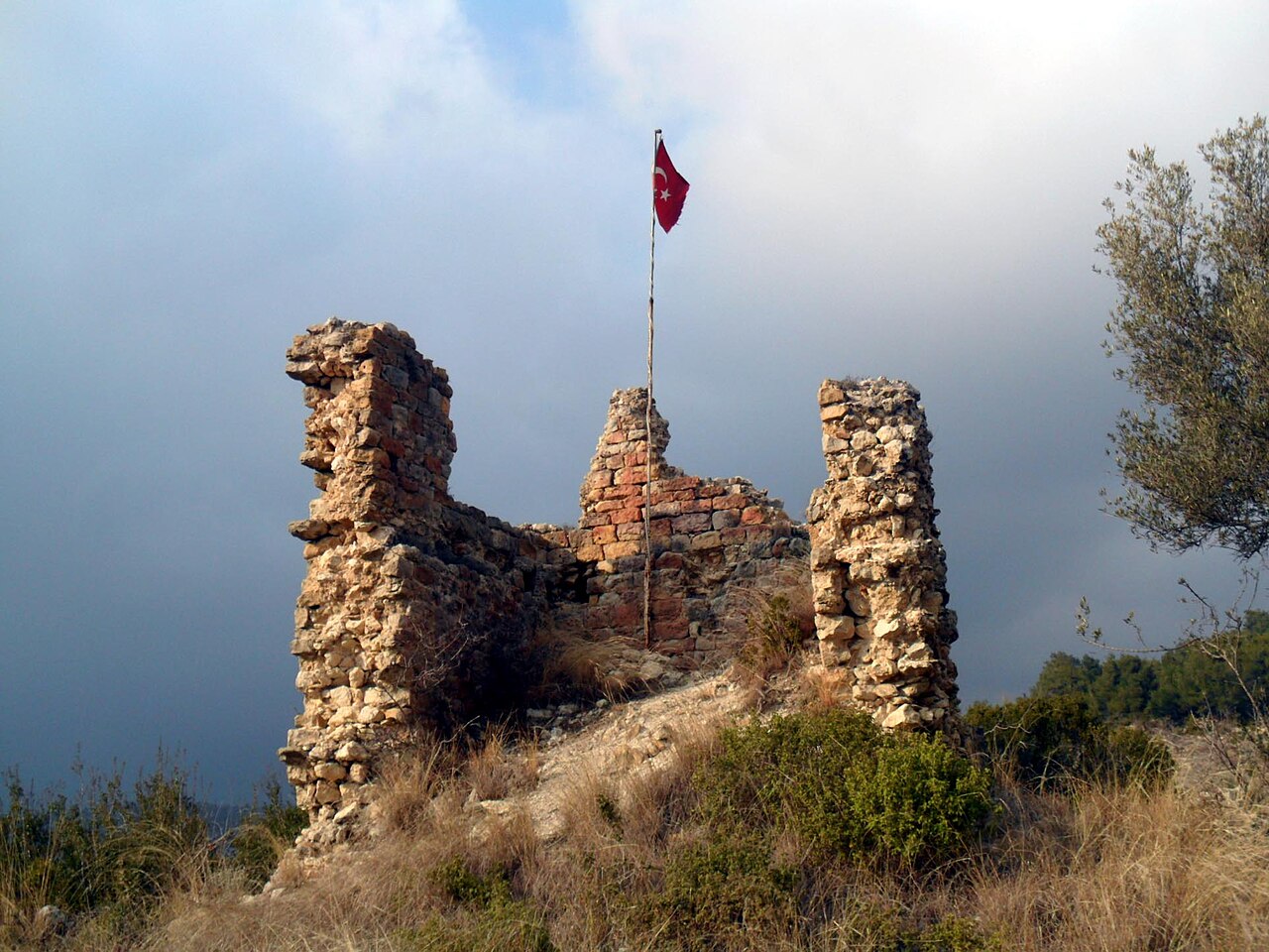 Cemilli Castle — Turkey castle