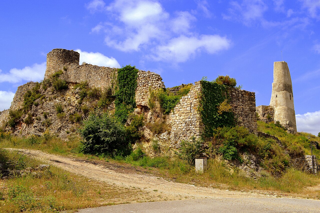 Castell de Subirats — Spain castle