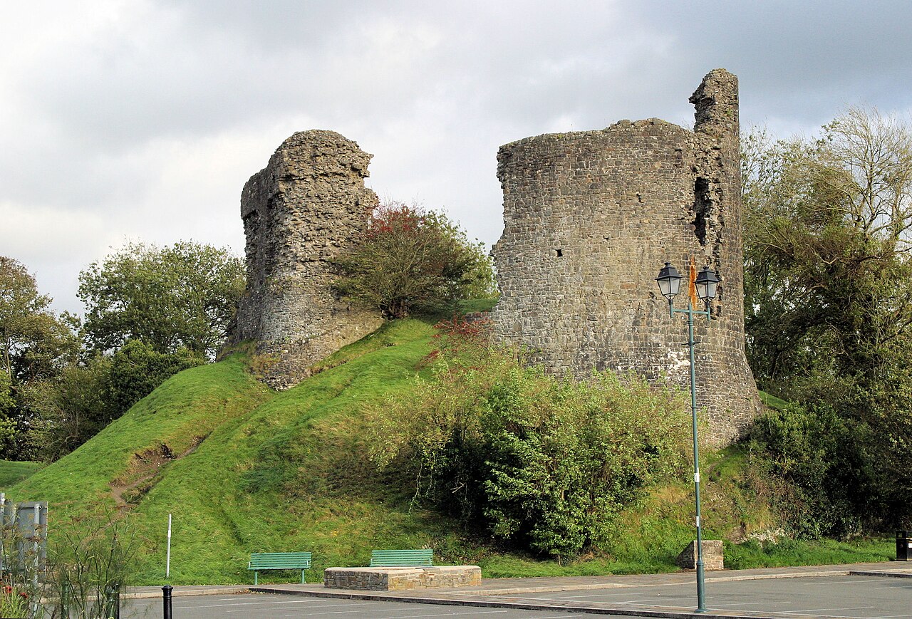 Llandovery Castle — United Kingdom of Great Britain and Northern Ireland castle