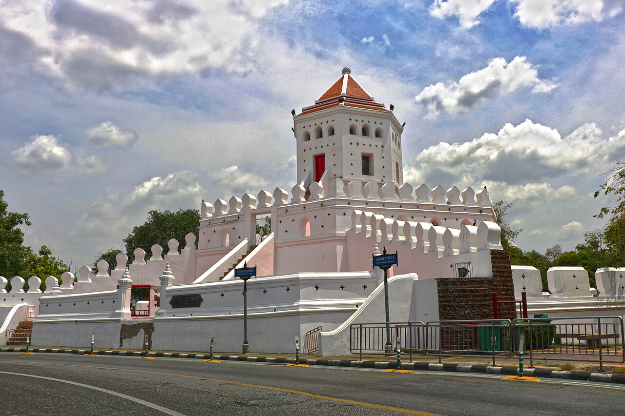 Phra Sumen Fort — Thailand castle