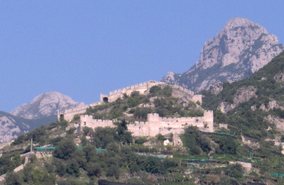 Castle of San Nicola de Thoro Plano — Italy castle