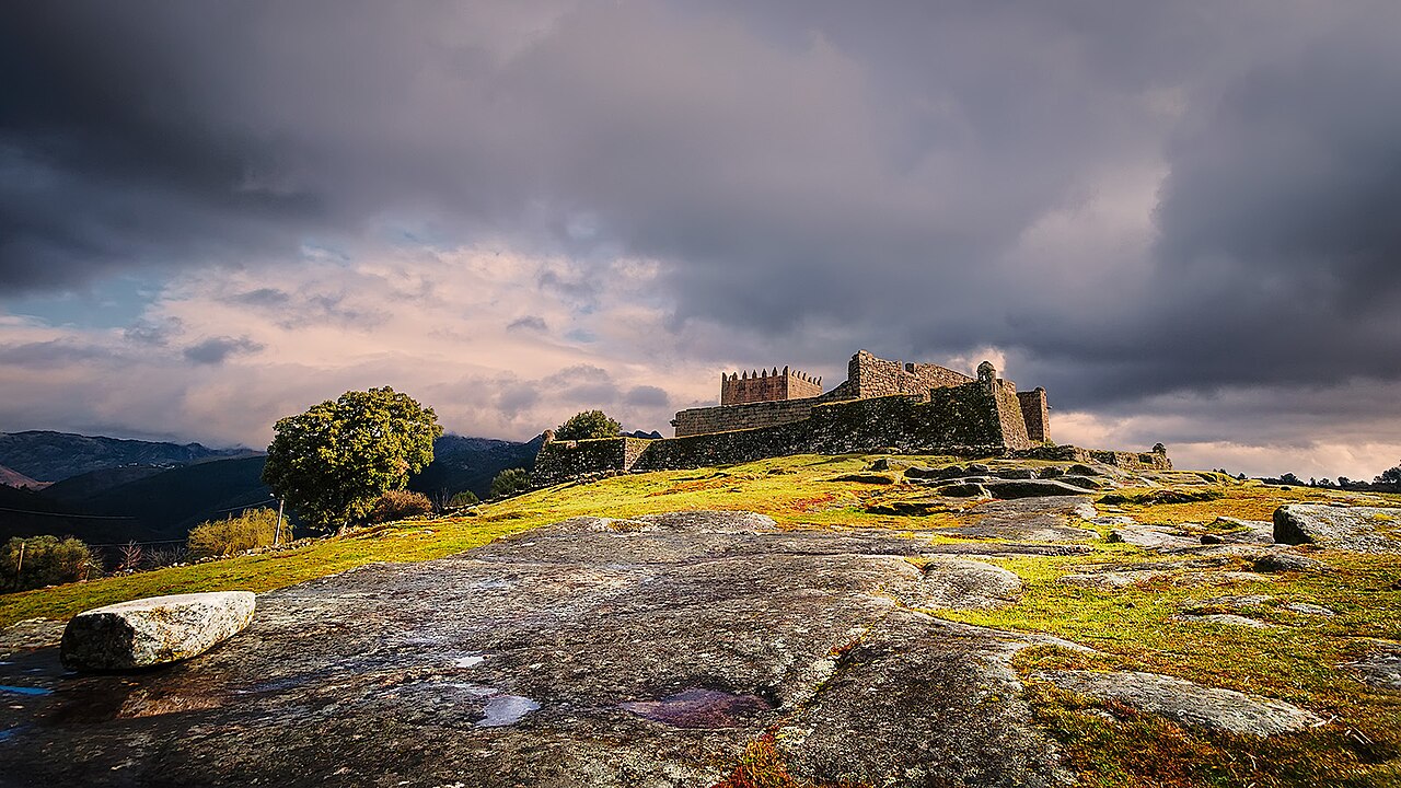 Castle of Lindoso — Portugal castle