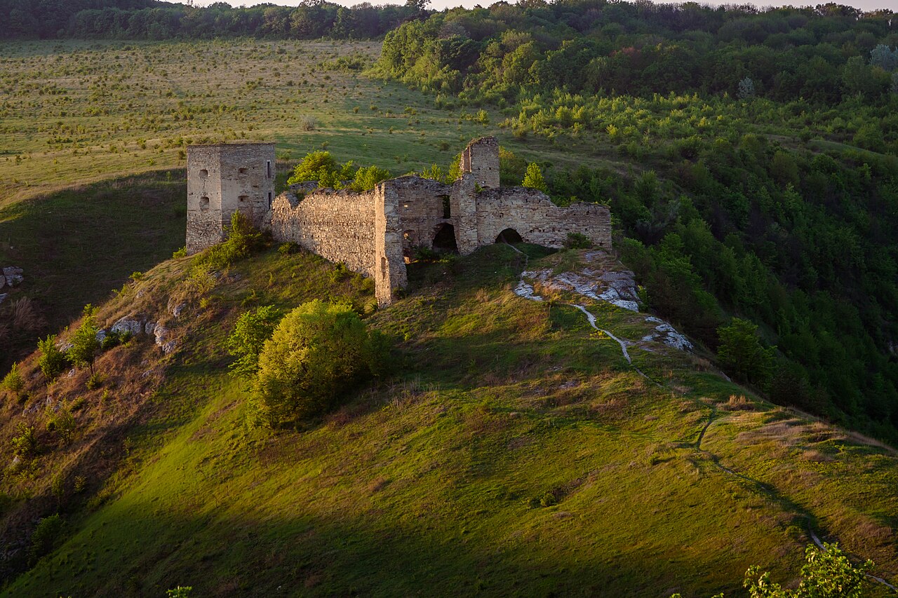 Kudryntsi Castle — Ukraine castle