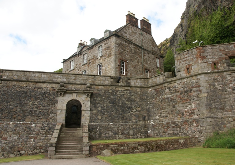 Dumbarton Castle — United Kingdom of Great Britain and Northern Ireland castle