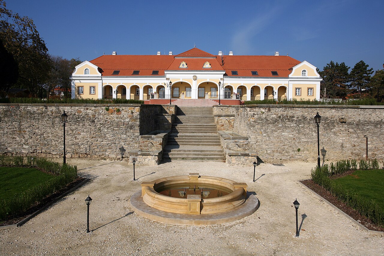 Hungarian Choral Castle — Hungary castle
