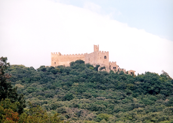 Requesens Castle — Spain castle