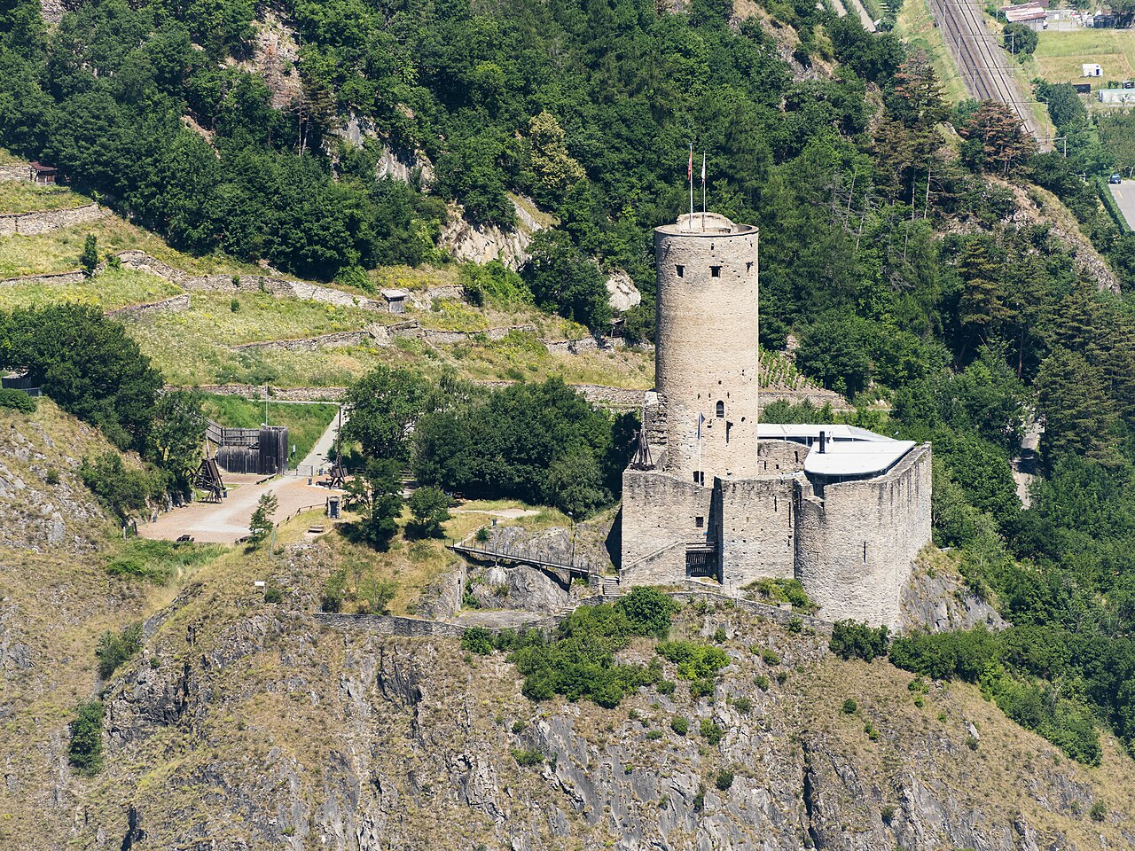 La Bâtiaz Castle — Switzerland castle