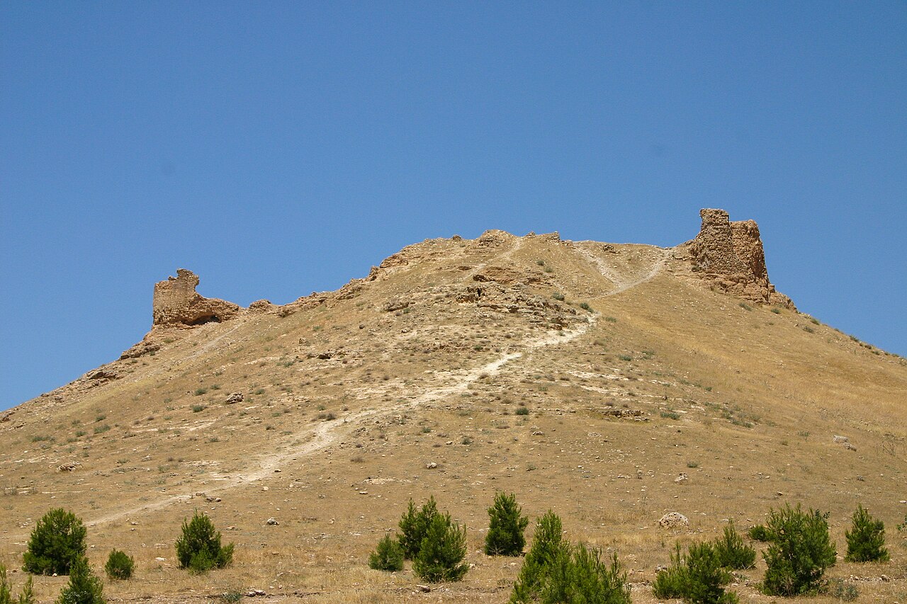 Qal'at Sukkara — Syrian Arab Republic castle
