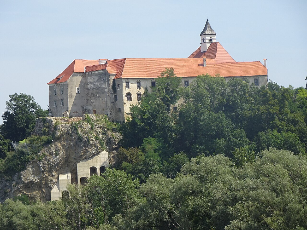 Borl Castle — Slovenia castle