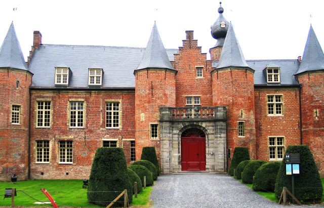 Rumbeke Castle — Belgium castle