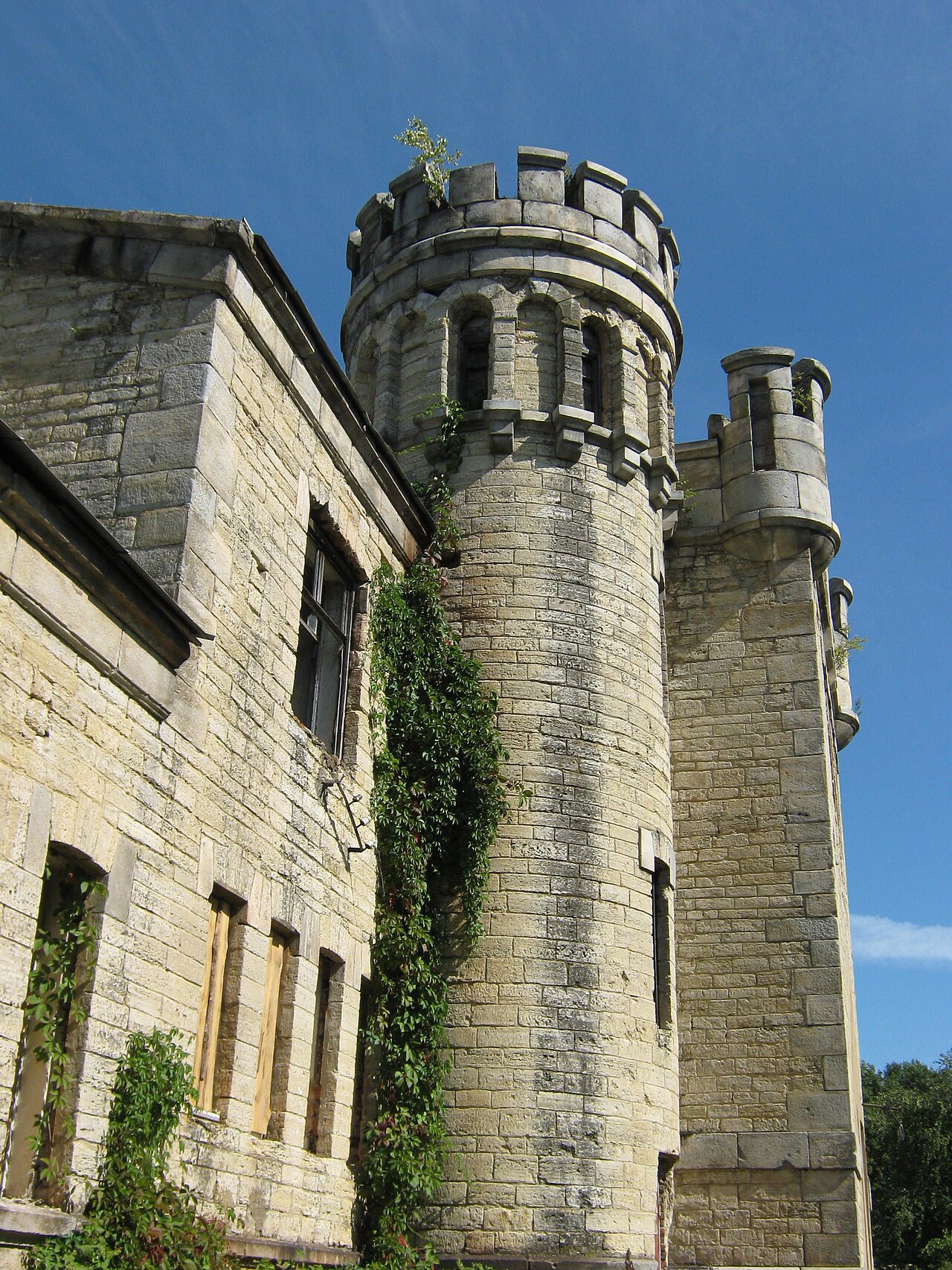 Zamok Borki — Russian Federation castle