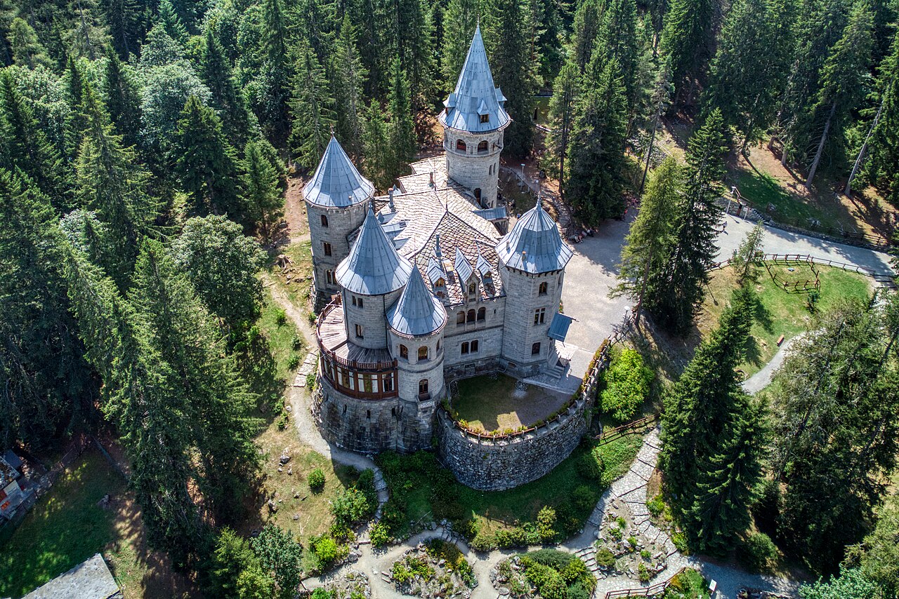 Savoia Castle — Italy castle