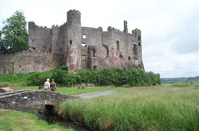 Laugharne Castle — United Kingdom of Great Britain and Northern Ireland castle