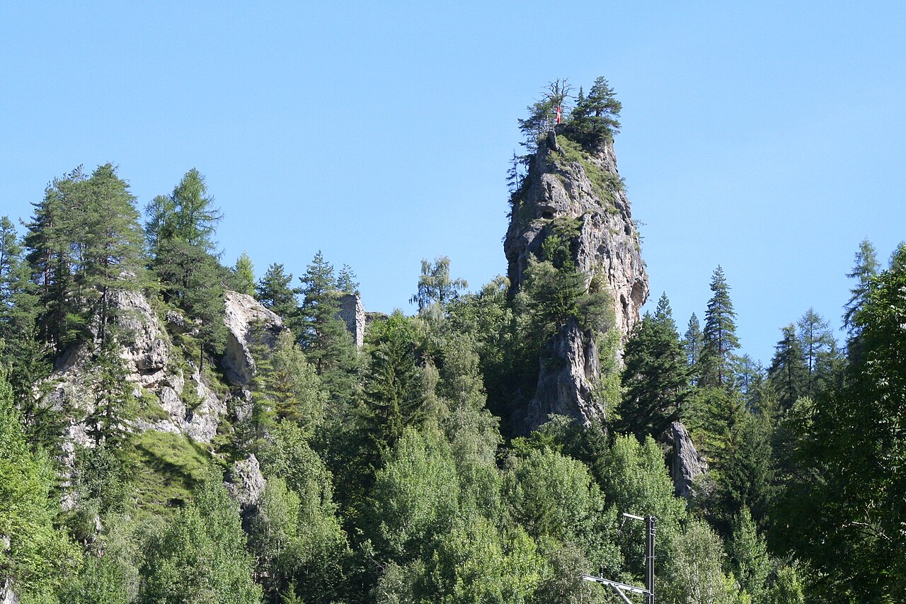 Greifenstein Castle (Filisur) — Switzerland castle