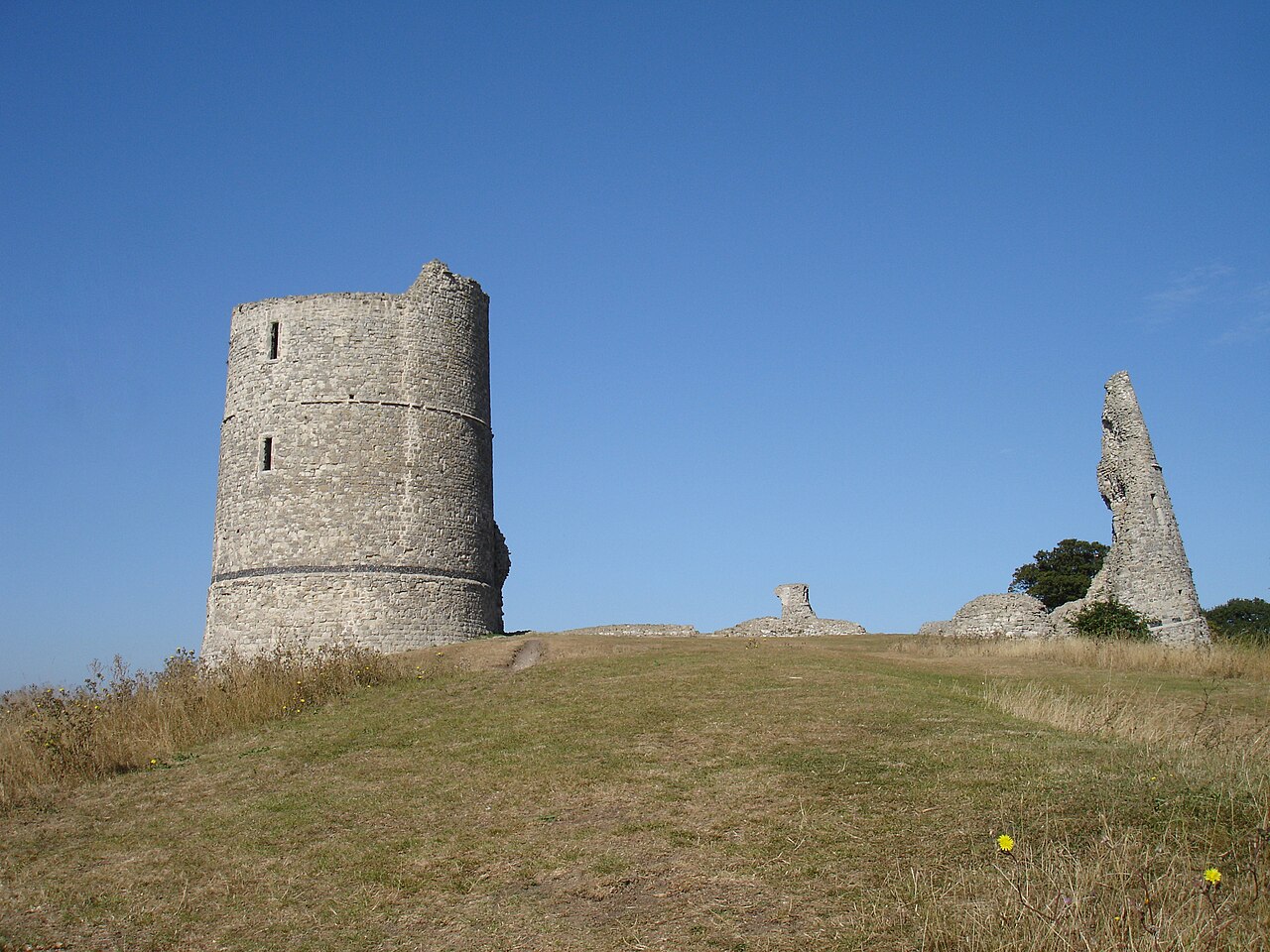 Hadleigh Castle — United Kingdom of Great Britain and Northern Ireland castle
